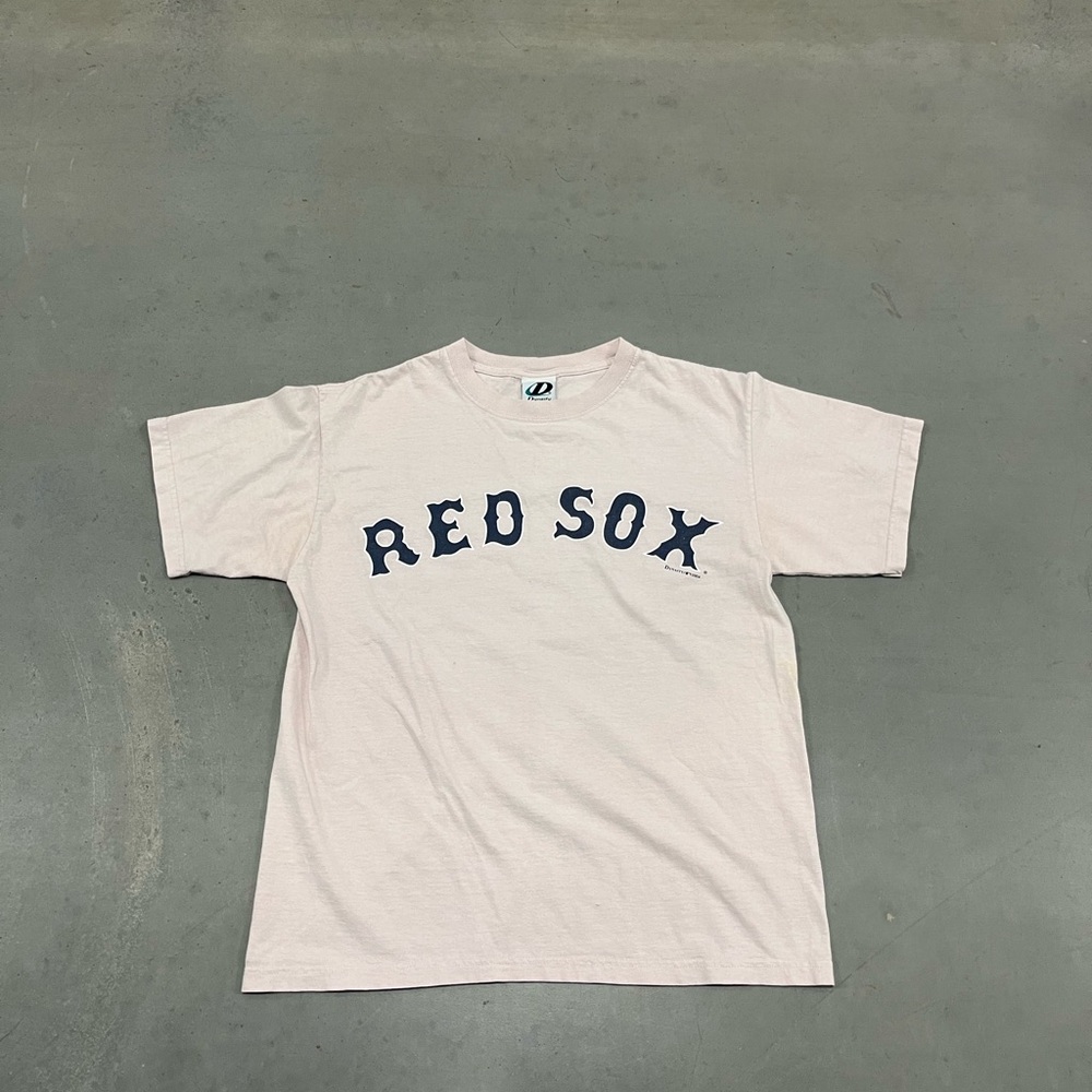 Vintage Y2K Dynasty Athletics Boston Redsox Pink Salmoon Spellout T shirt Size M